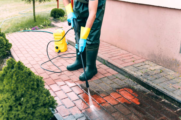 Why Choose Our Certified Pressure Washing Experts for Your Project Needs in Inglis, FL?